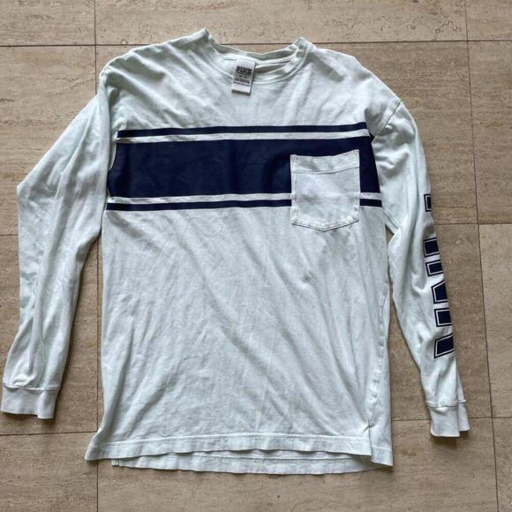 Victoria's Secret Long Sleeve Spellout Sweatshirt Women's Size XS‎